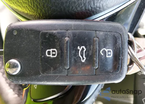 2017 Volkswagen Jetta 1.4T Se z USA, uszkodzony, nr VIN 3VWDB7AJ1HM295496